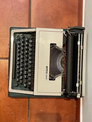 Máquina de escribir portátil con maletín