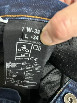 Equipamiento moto negro