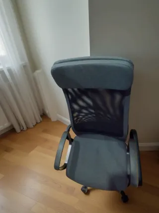 MARKUS: Silla de oficina/gaming negra