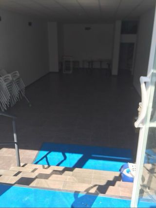 LOCAL 150 m2 en Alquiler