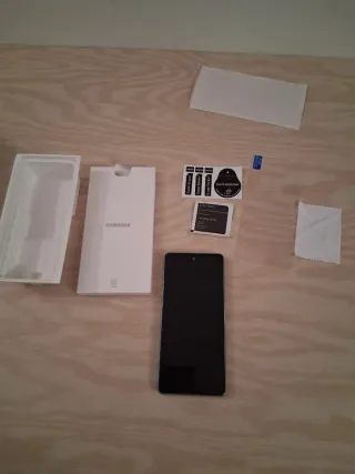 Samsung S20 FE 5G 128GB con scatola e pellicola