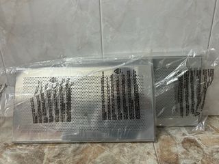 Estantería metálica de baño