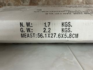 Estantería metálica de baño