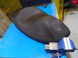 Asiento Kawasaki J125