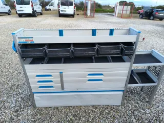 Estantería para furgoneta