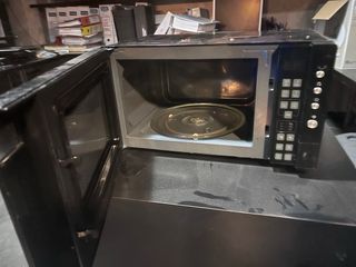 Microondas Carrefour con Grill