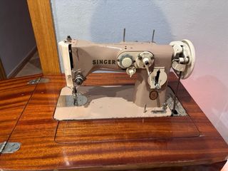 Máquina de coser Singer antigua