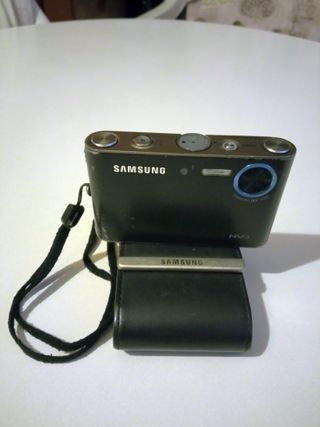 Cámara Digital Samsung NV3 7 Mpx
