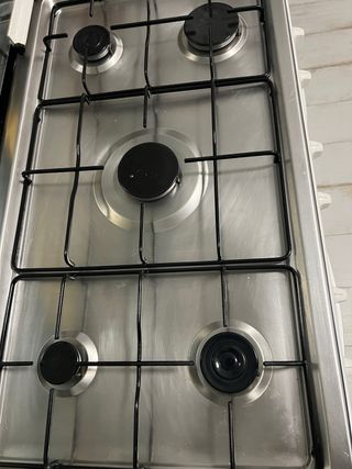 Cocina de gas blanca