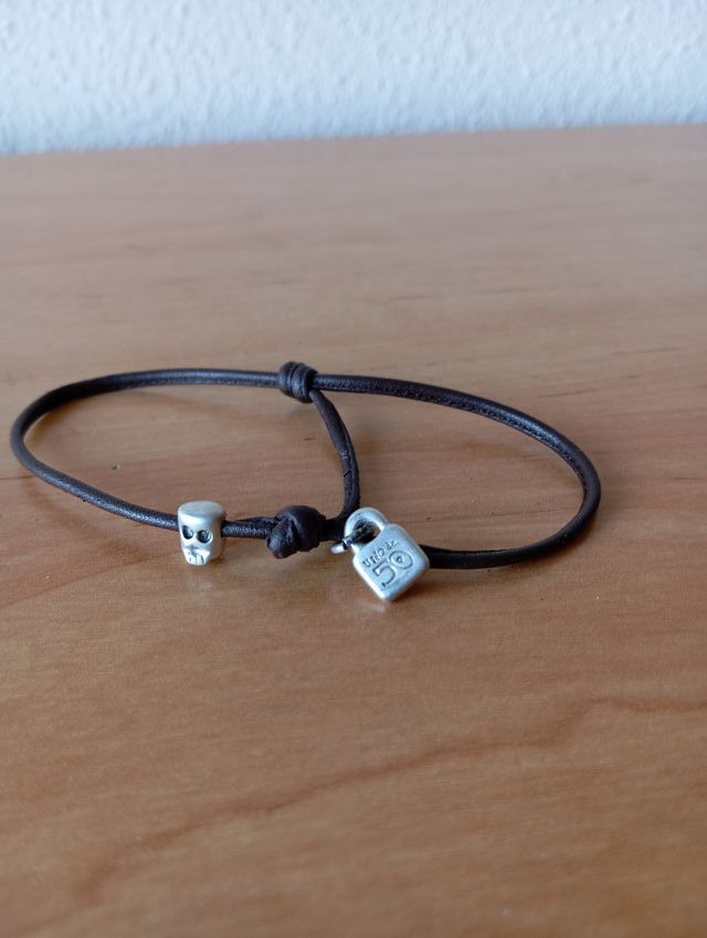 1 DE 50 CALAVERA NUDO CORREDIZO PULSERA.