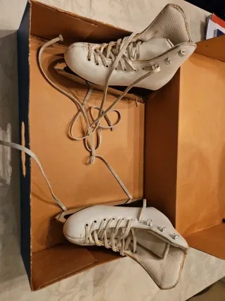 Pattini da ghiaccio Risport Professional