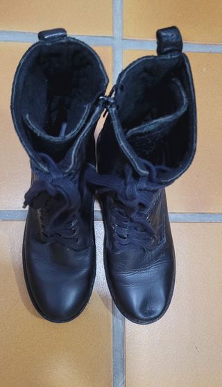 Botas tipo militare con cordones