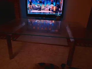 Mesa de salón cristal y metal