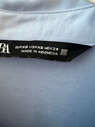 Camisa Zara satinada azul