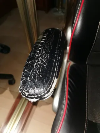 Silla de escritorio gamer negra y roja