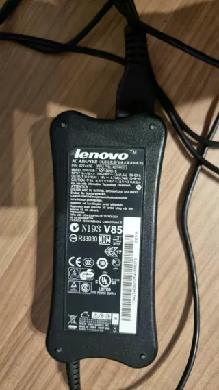 Cargador Lenovo Portátil