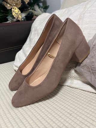 Zapatos Mary Paz Tostado Beige Tacon Bloque