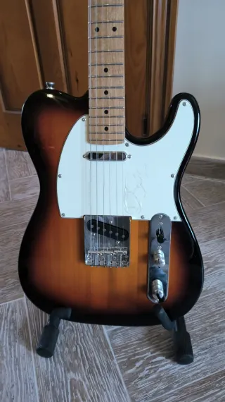 Guitarra Eléctrica JET JT300 Sunburst