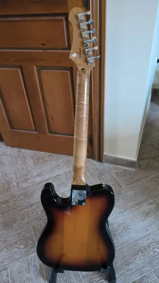 Guitarra Eléctrica JET JT300 Sunburst