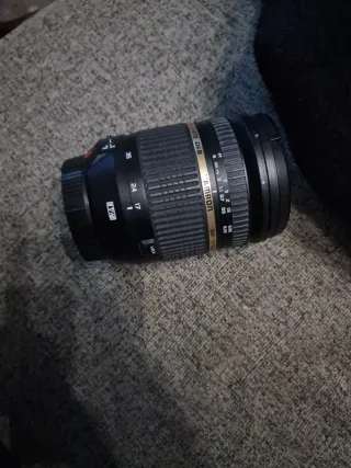 Tamron 17-50mm f/2.8 Objetivo