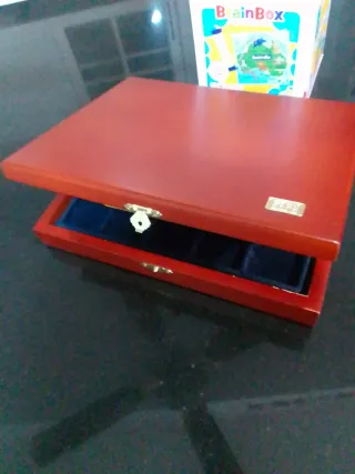 Estuche para monedas de madera de teka