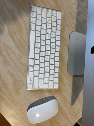 iMac 21,5"+Impresora HP 3700WIFI y cable+Caja iMac