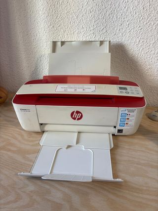 iMac 21,5"+Impresora HP 3700WIFI y cable+Caja iMac