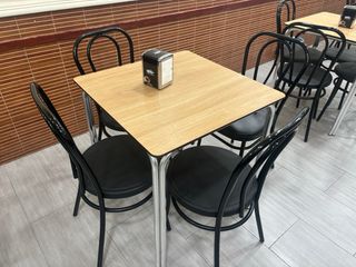 Se traspasa cafetería en Sevilla capital