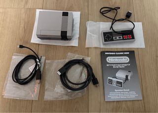 Nintendo Classic Mini + 2 controller con cavo lungo