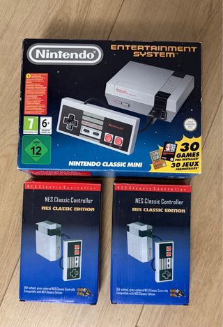 Nintendo Classic Mini + 2 controller con cavo lungo