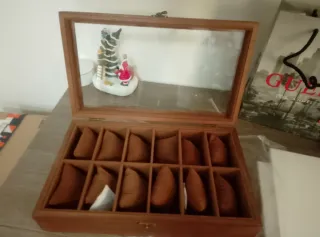 Scatola porta orologi in legno