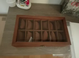 Scatola porta orologi in legno