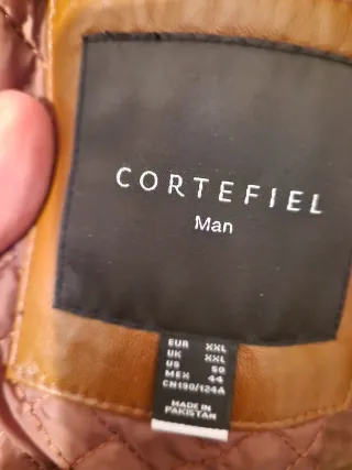 Chaqueta de piel marrón