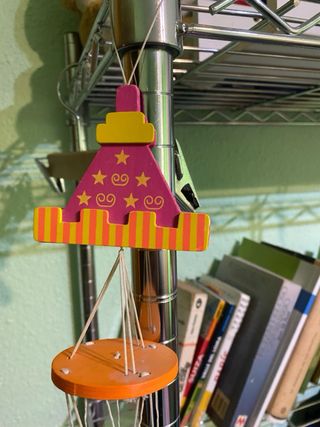 Adorno cortinas infantil madera