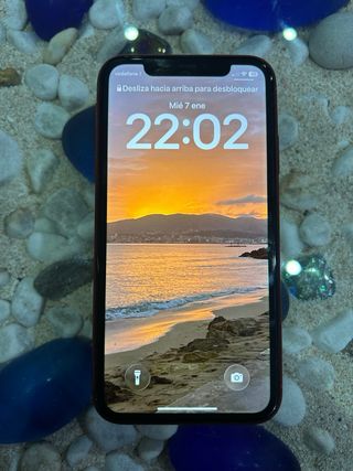 iPhone 11 Rojo y Blanco