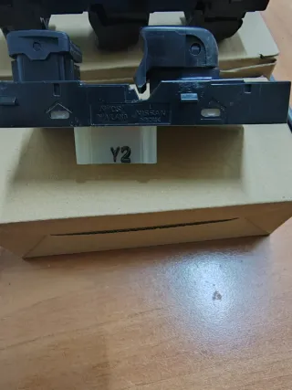 Nissan Qashqai J11 Pulsantiera Alzacristalli