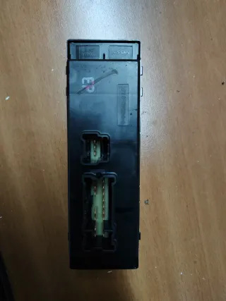 Nissan Qashqai J11 Pulsantiera Alzacristalli