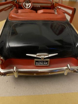 Modellino ERTL Ford 1956 Sunliner