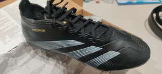 Zapatillas Adidas Predator Negras y Plateadas