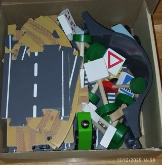 Circuito de carreteras de madera Playtive