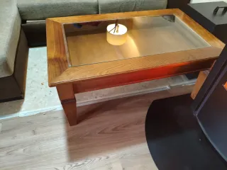 Mesa de centro elevable de madera pino y cristal