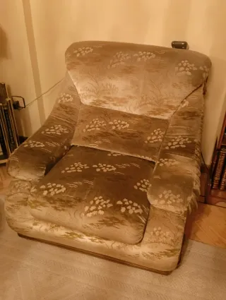 Sofá antiguo tela beige y marrón