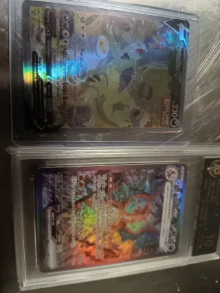 Cartas Pokémon Tyranitar V y Rhyhorn