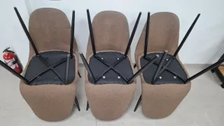 Seis sillas de comedor tela y metal