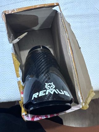 Cola de escape Remus carbono