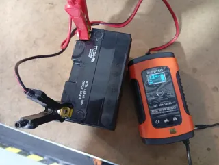 Batería Yuasa YT12A-BS Kawasaki J125