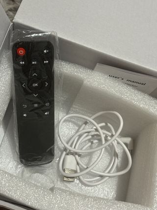 Proyector LED con control remoto