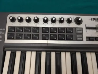 Teclado MIDI Roland PCR-500