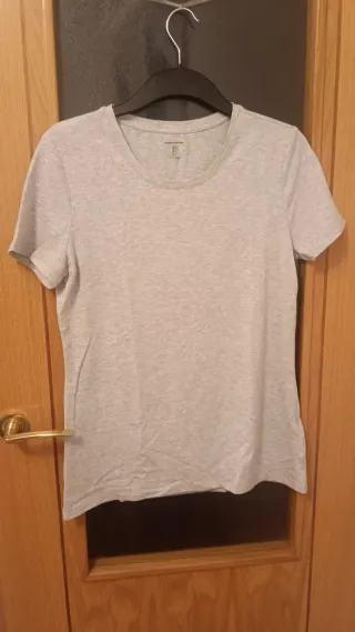 2 Camisetas Grises Manga Corta