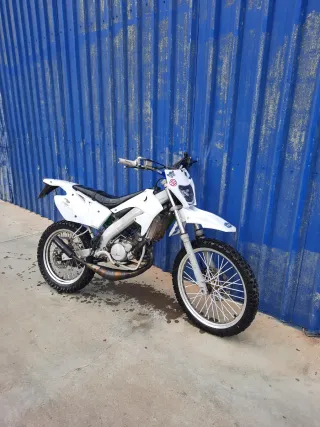 Motor Hispania Ryz Blanca